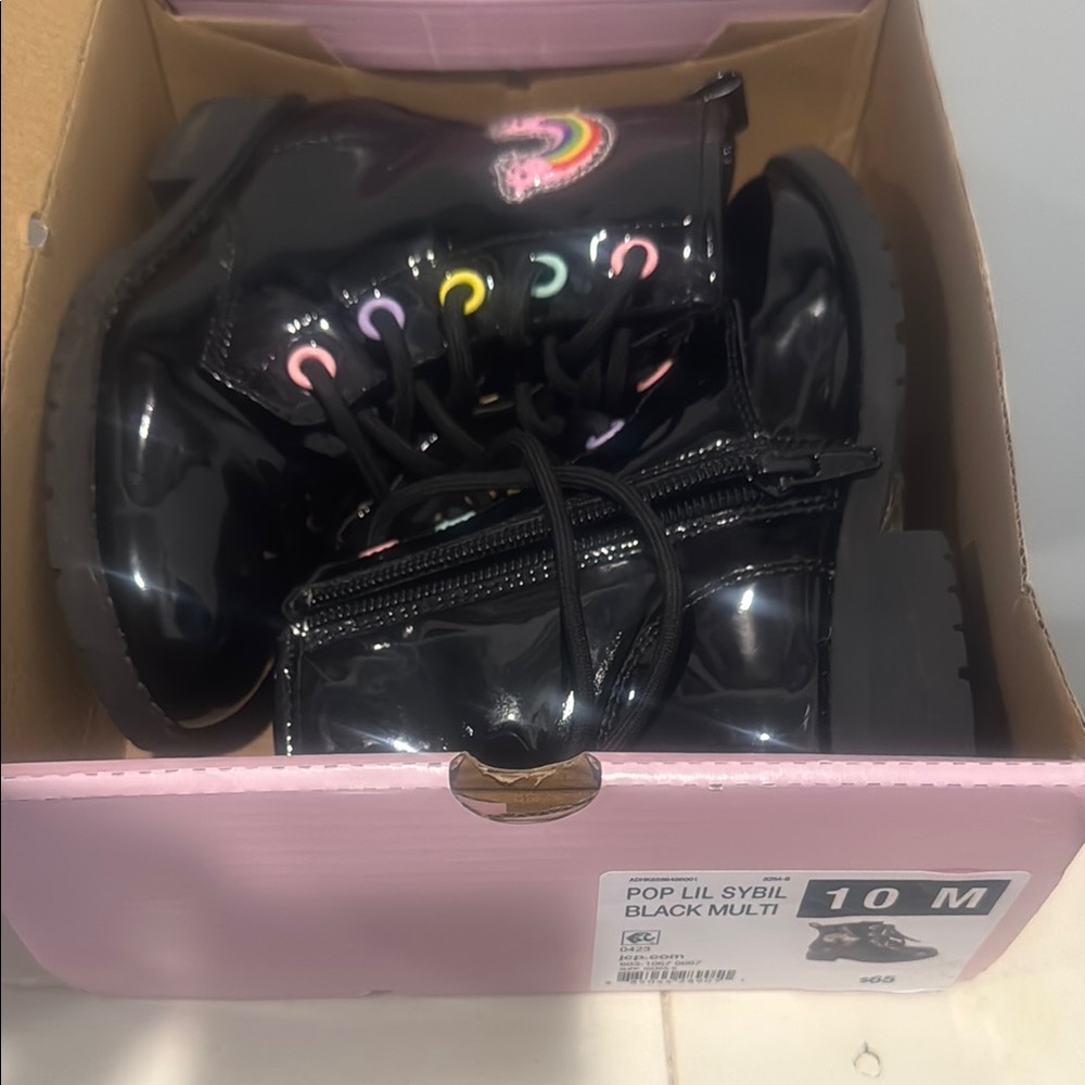 Pop Black Combat Boots Sturdy Glossy Finish